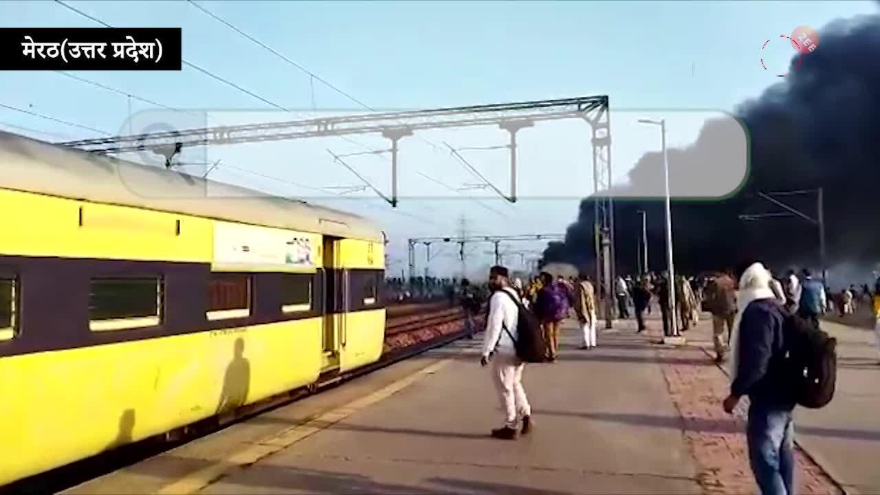 burning train fire in saharanpur delhi passenger train at daurala