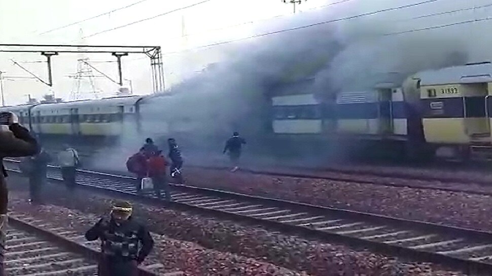 meerut fire in bogies of passenger train going from saharanpur to delhi