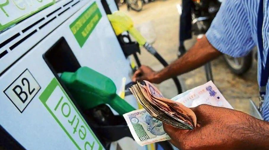 Petrol Price: 10-15 रुपये बढ़ सकती है पेट्रोल की कीमत, ये है बड़ा कारण