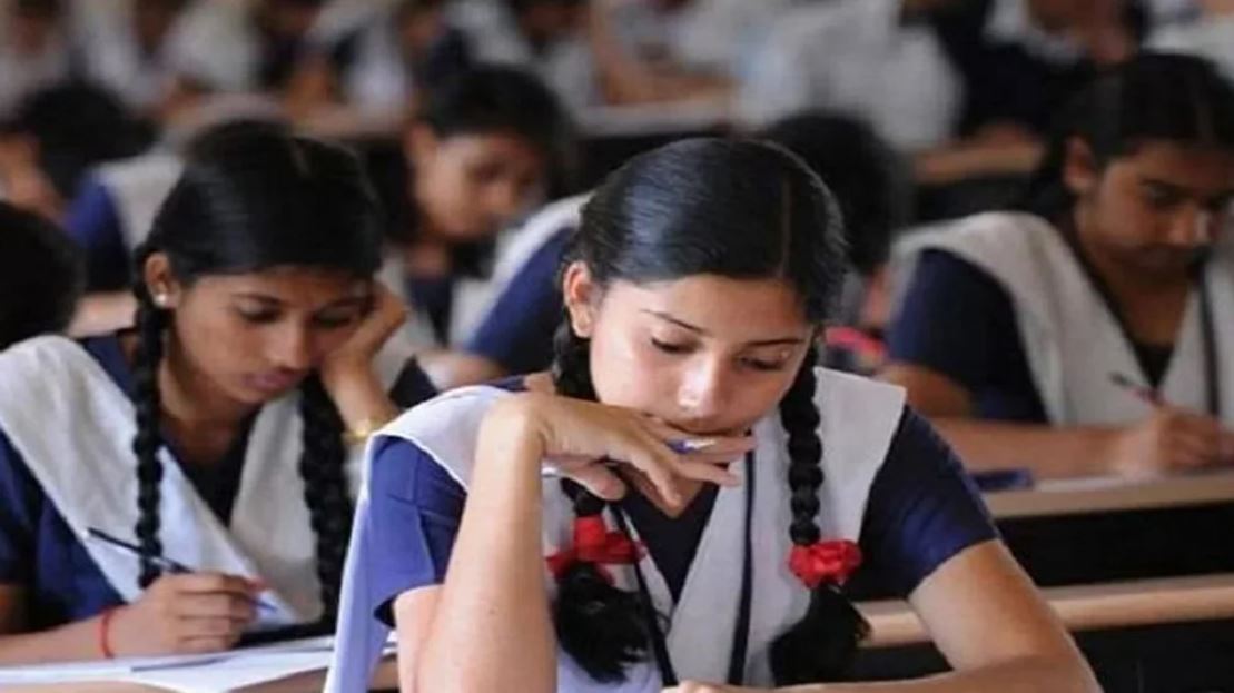 UP Board Exam 2022: यूपी बोर्ड की हाईस्कूल, इंटर की परीक्षा की तारीखों का ऐलान, जानें पूरा शेड्यूल