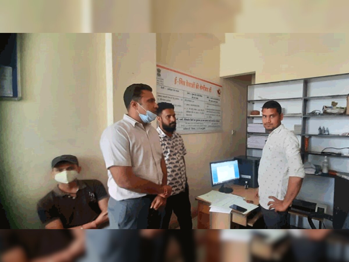 E Mitra Kiosks fraud continues in Jaipur Collector started decoy
