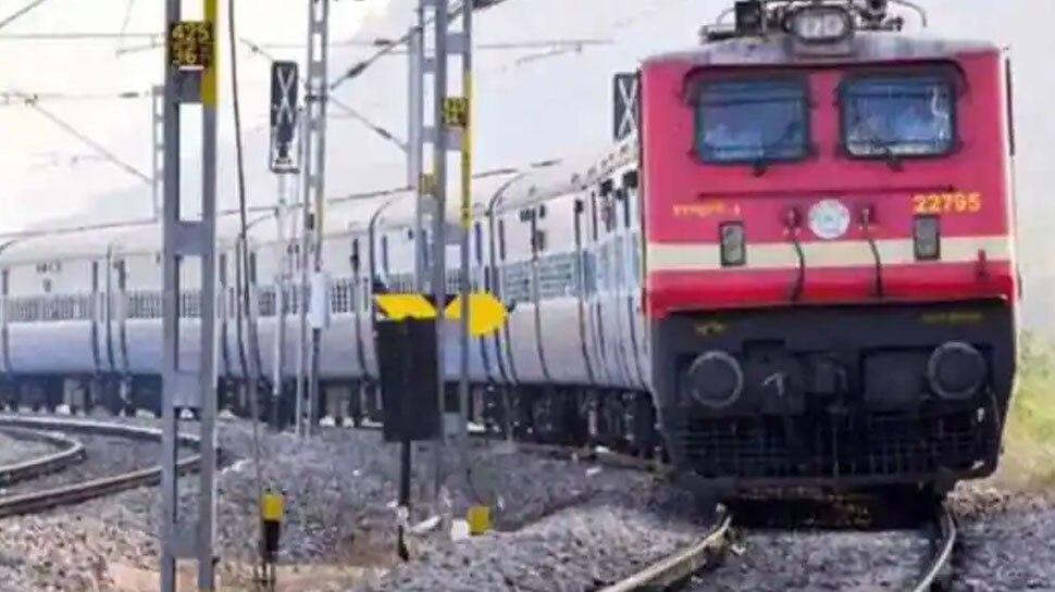 Indian Railways: क्या रेलवे में फिर शुरू हो रही भर्ती प्रक्रिया? रेल मंत्री ने दिया ये जवाब