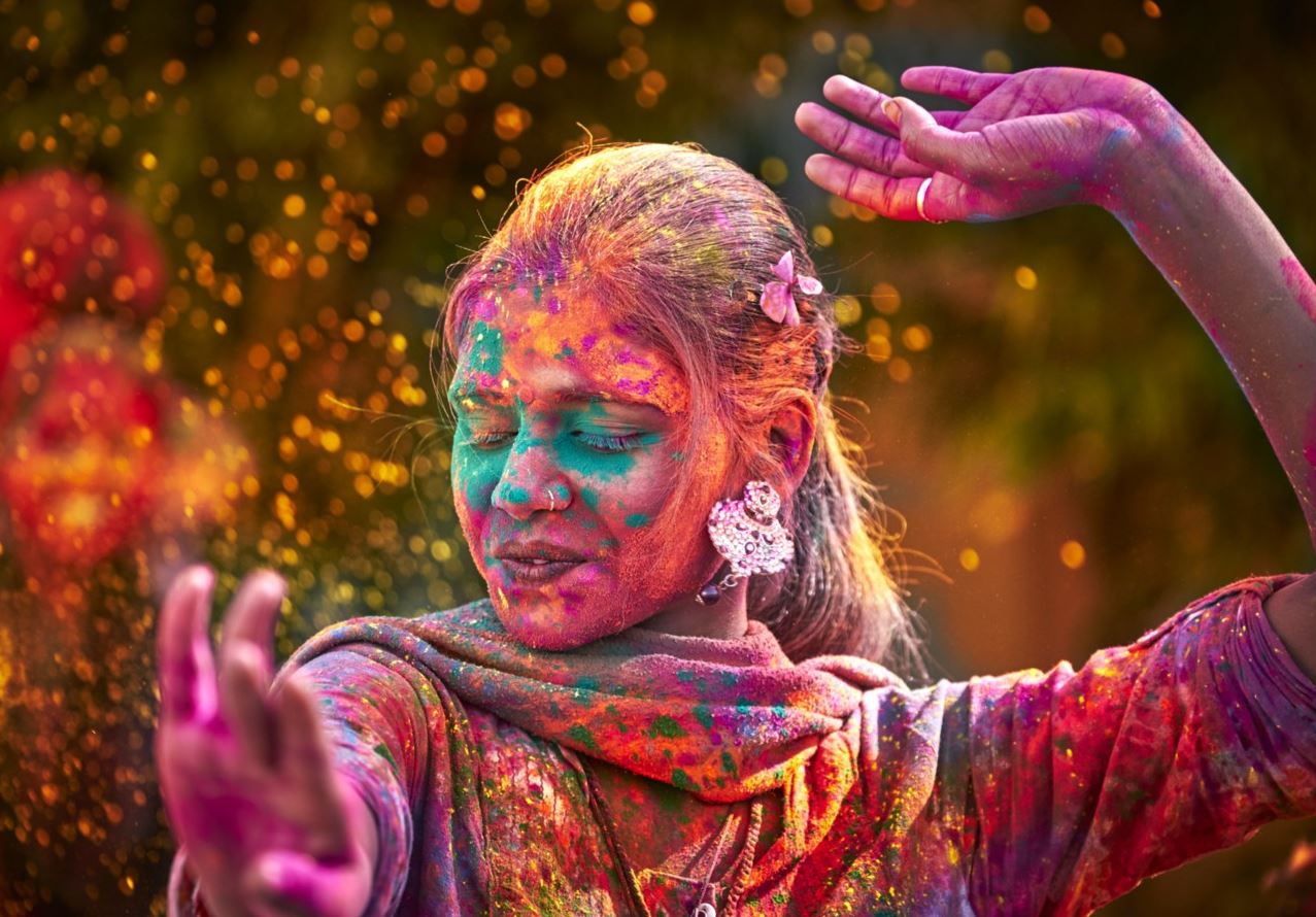 Happy Holi 2022: जानिए क्यों मनाई जाती है होली, हर सवाल का जवाब यहां मिलेगा