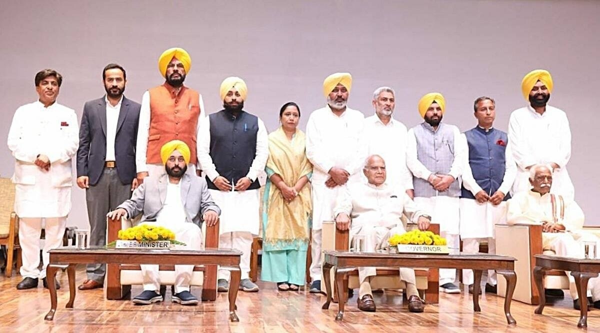Punjab: भगवंत सरकार में 10 विधायक बने मंत्री, दिग्गजों को हराने वालों को मिली निराशा