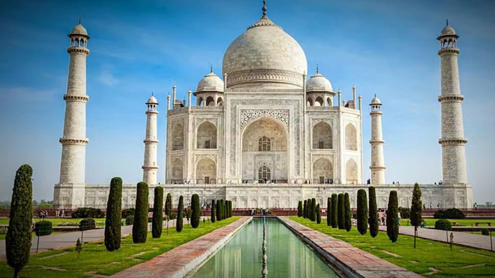 agra taj mahal breaks all record 36 thousand tourist visit in one ...