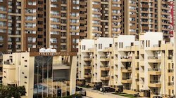 'सुपरटेक' दिवालिया घोषित,  NCLT के आदेश से 25 हजार बायर्स पर असर