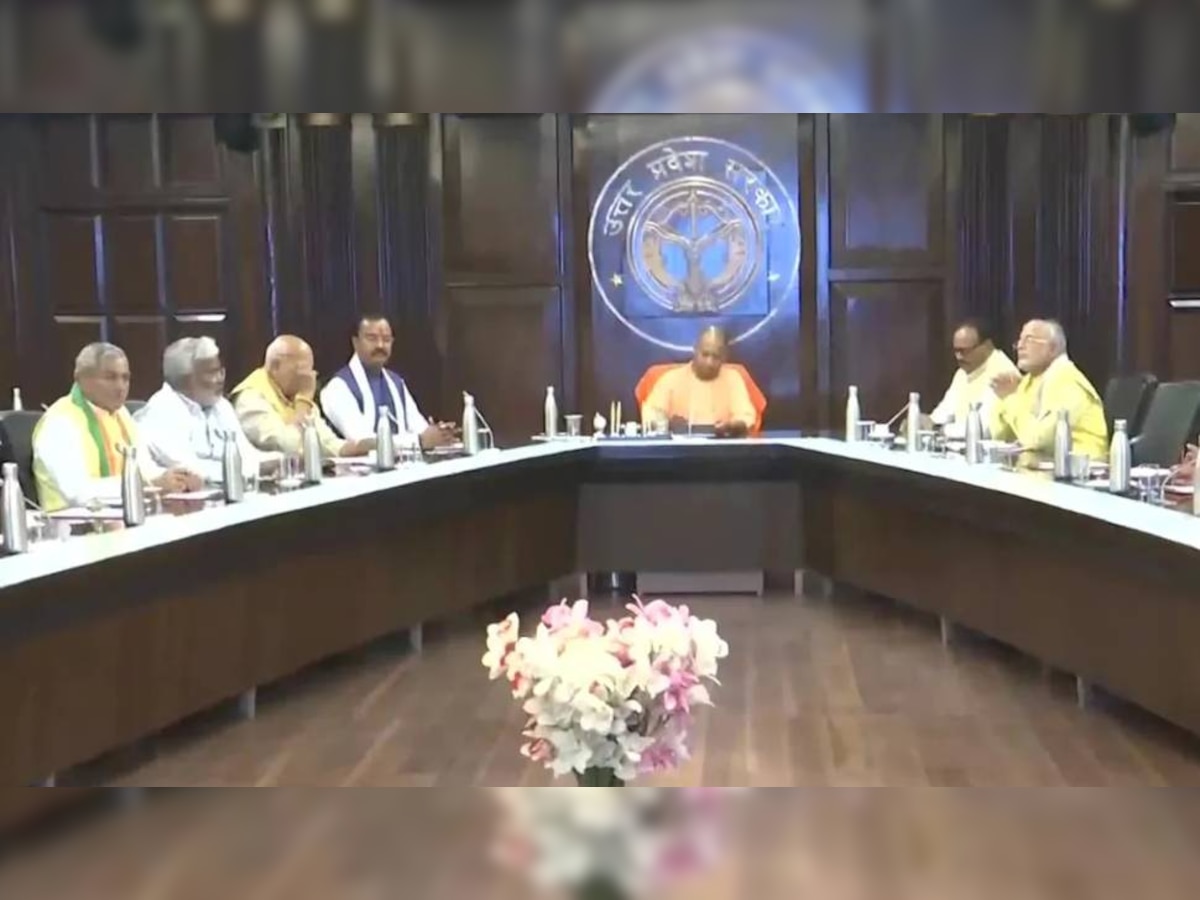 Yogi Govt 2.0: आज से ही काम पर लग जाएंगे योगी सरकार के मंत्री, मिलेगा टारगेट, देखा जाएगा रिपोर्ट कार्ड