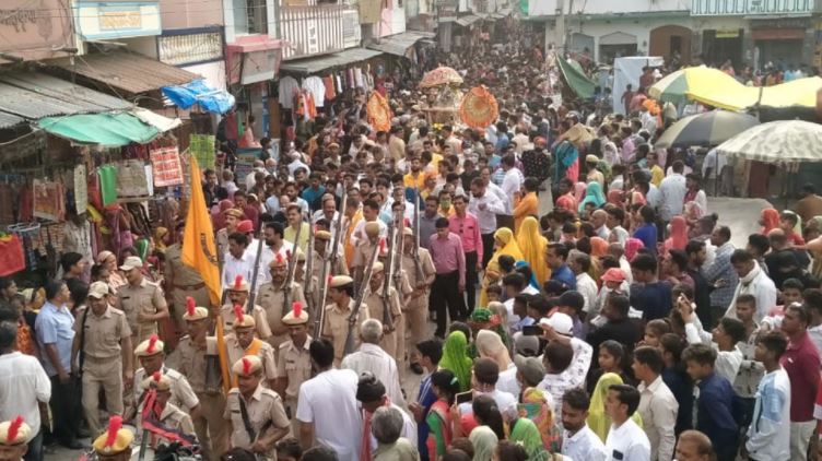 Birth anniversary of Lord Rishabhdev was celebrated with pomp in ...