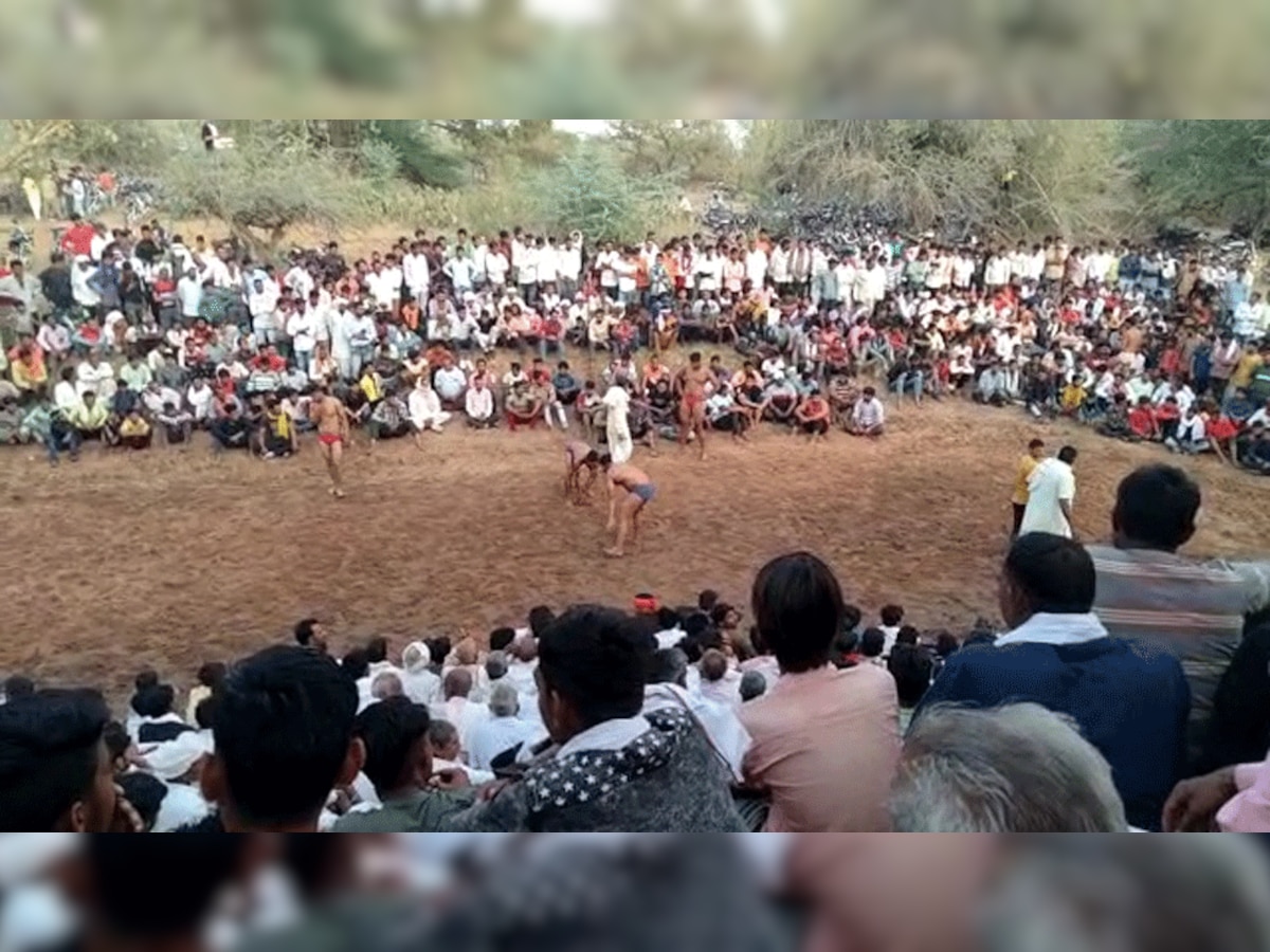 धौलपुर में वाल्मीकि आश्रम रमधा पर आयोजित हुआ मेला और कुश्ती दंगल, उमड़ा जनसमूह