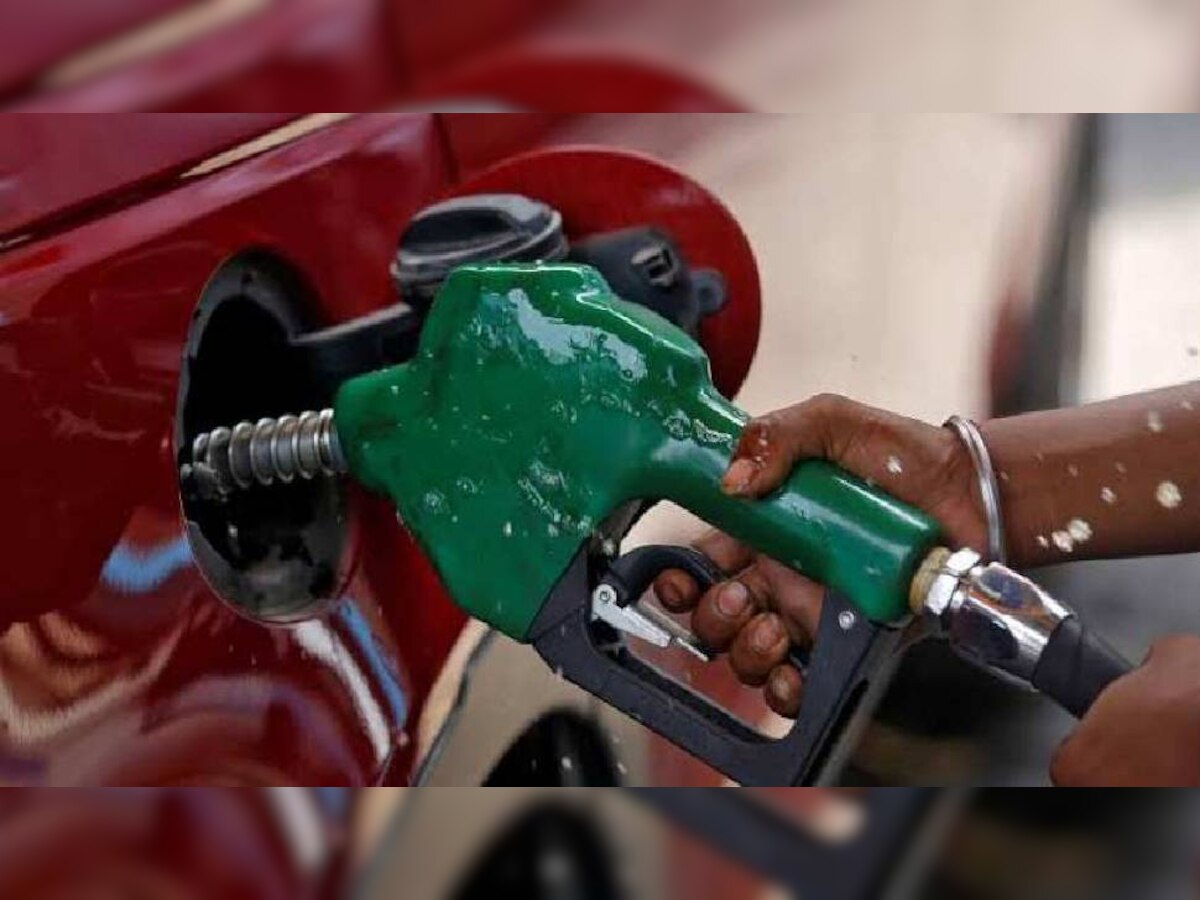 Petrol Diesel Price Today : दिल्ली समेत देश के कई हिस्सों में पेट्रोल के दाम ने लगाया शतक 