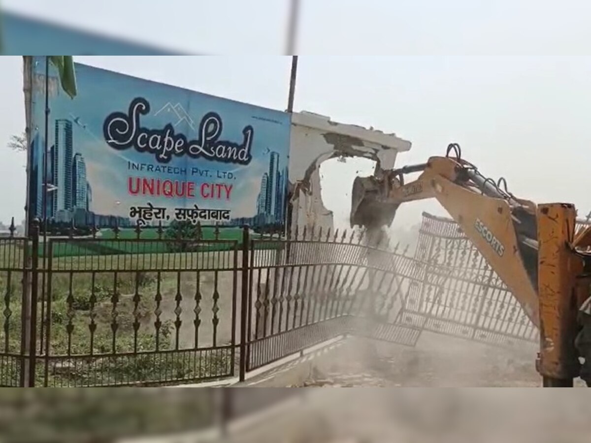 बाराबंकी में भूमाफिया के खिलाफ चला सीएम योगी का बुलडोजर, गिराया अवैध निर्माण 