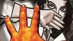 17 साल की महिला कलाकार का करता था रेप, 'कास्टिंग डायरेक्टर' के खिलाफ FIR दर्ज