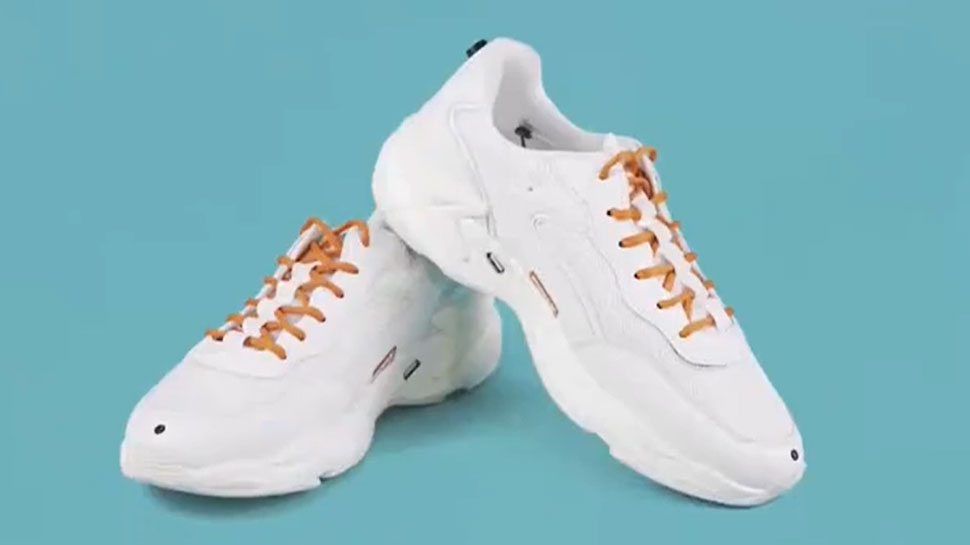 इस Shoes में है कैमरा, फोन को भी कर सकता है चार्ज; पर खरीदने के लिए है एक शर्त इस Shoes में है कैमरा, फोन को भी कर सकता है चार्ज; पर खरीदने के लिए है एक शर्त