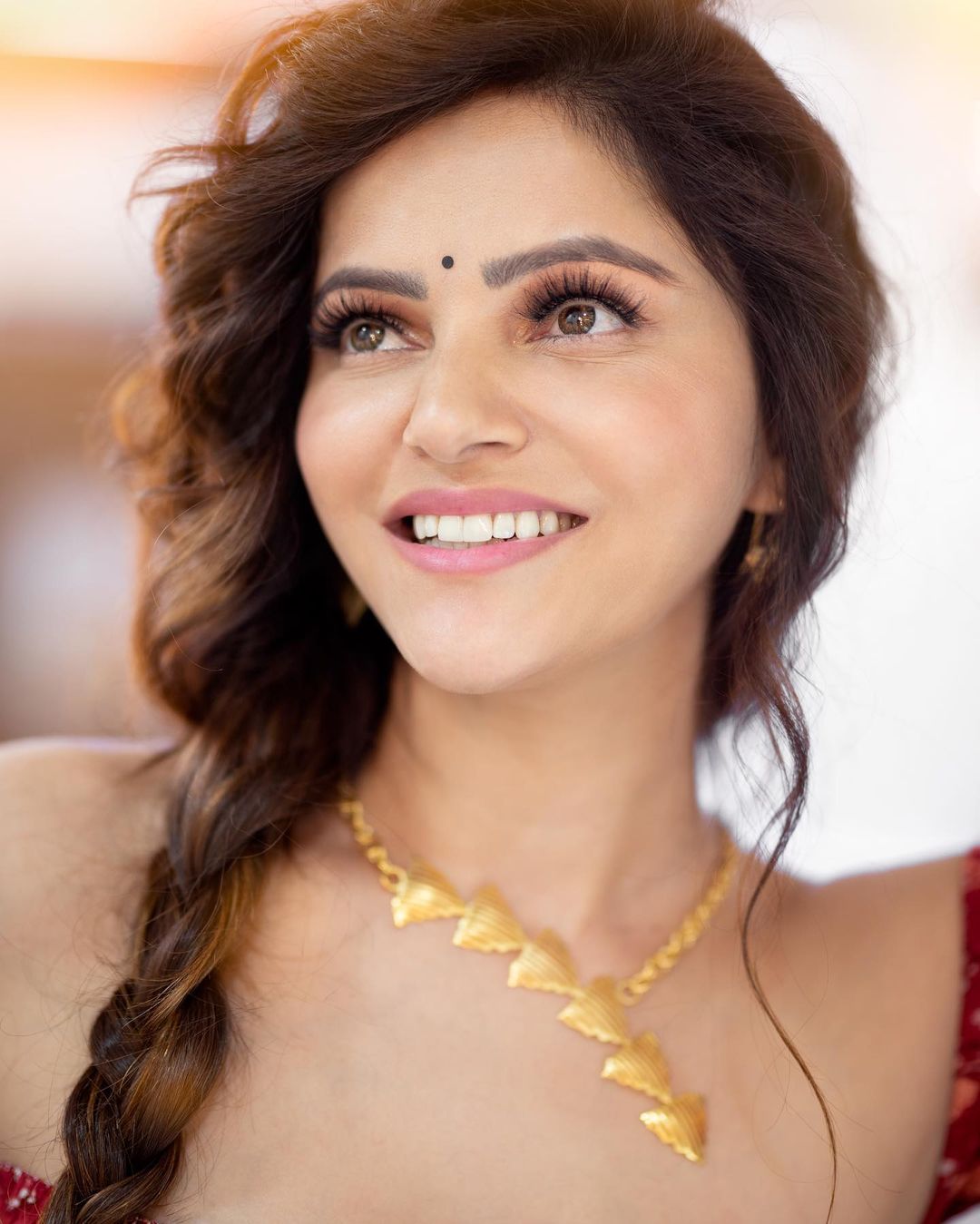 लग रहीं बेहद सुंदर