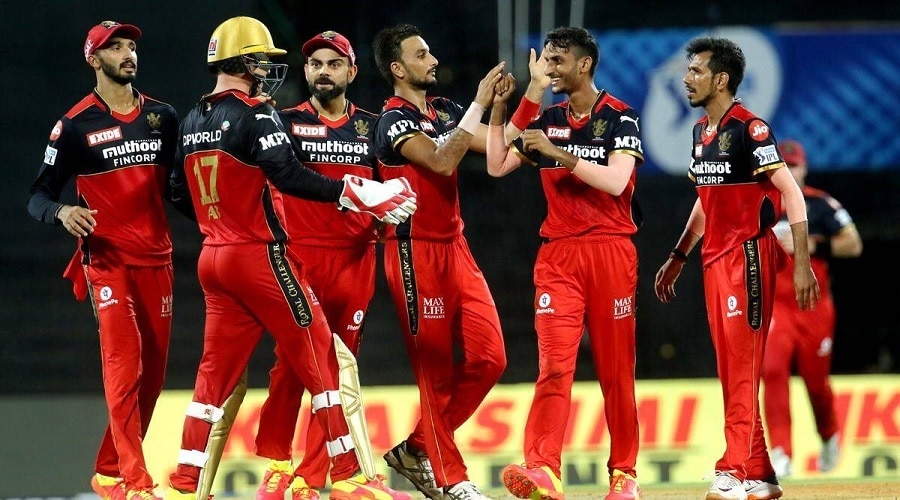 IPL 2022: मैच से पहले RCB को लगा बड़ा झटका, पूरे सीजन के लिए ये खिलाड़ी बाहर