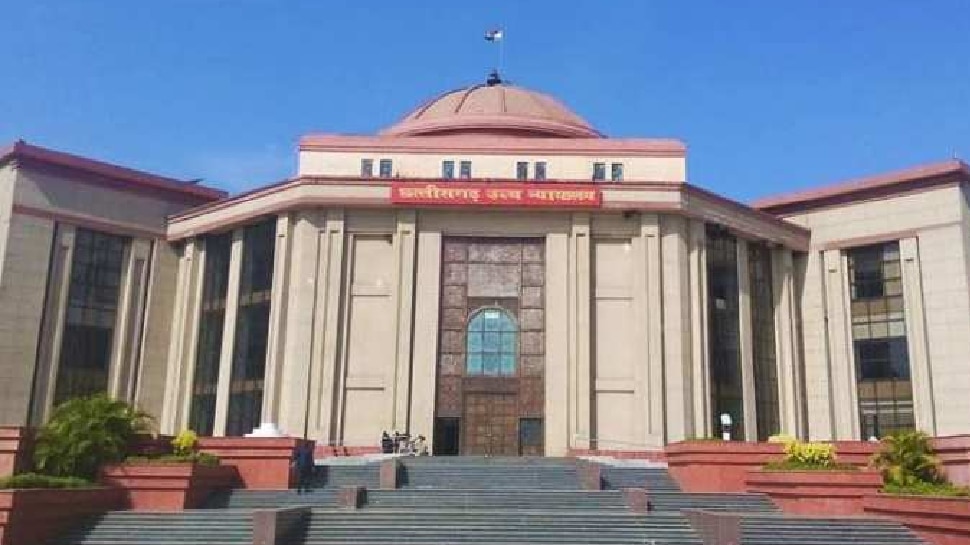 chhattisgarh-bilaspur-high-court-open-sunday-hearing-medical-student