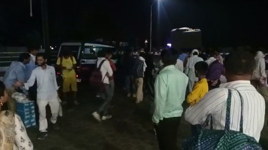 Drunk driver fed bus on highway life of the passengers got hurt then ...
