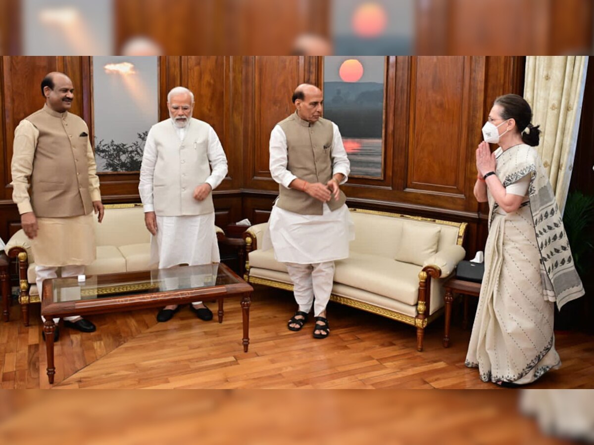 जब PM मोदी को देख सोनिया गांधी ने जोड़े हाथ, कुछ ऐसा था नजारा