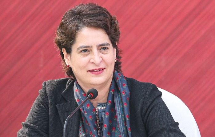UP Congress split due to Priyanka Gandhi stay away. Thousands of workers resigned or were killed.  UP: Congress splits due to Priyanka Gandhi's stay away, claims that so many thousand