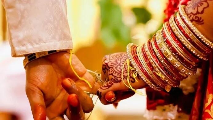 केरल में मुस्लिम व्यक्ति ने ईसाई लड़की से की शादी, माकपा नेता ने बताया ‘लव जिहाद’