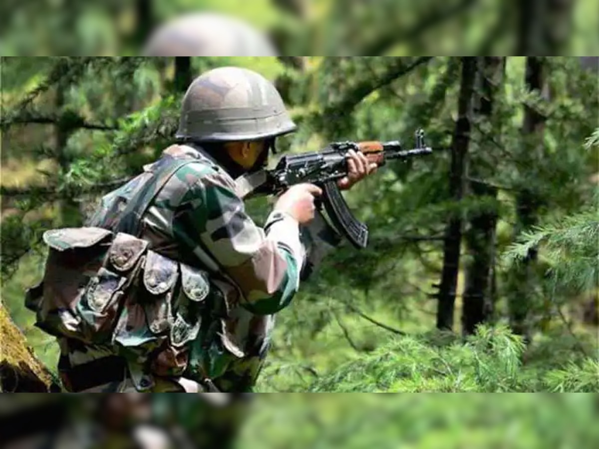 Indian Army: सैनिक घायल करने वाले को कमांडर ने मार गिराया, अस्पताल में दी उसे खबर