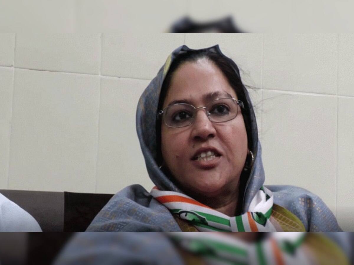 जाहिदा खान ने मामले में कर्मचारियों पर की गई कार्रवाई को गलत बताया है.