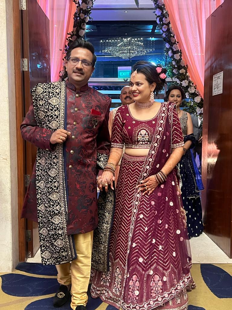 Tina Dabi Pradeep Gawande marriage and reception pictures viral see gallery  | Tina Dabi Viral Photos: शादी के बाद टीना डाबी और प्रदीप गवांडे के  रिसेप्शन की तस्वीरें वायरल | Hindi News,