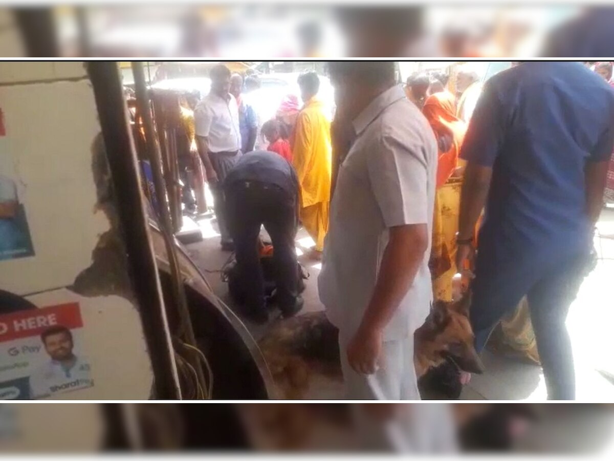 हनुमानगढ़ी में प्रसाद की दुकान में मिला लावारिस बैग, बम होने की आशंका