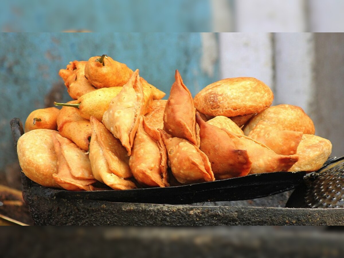 Saudi Arabia: Hot samosas were being made in the restroom of the ...