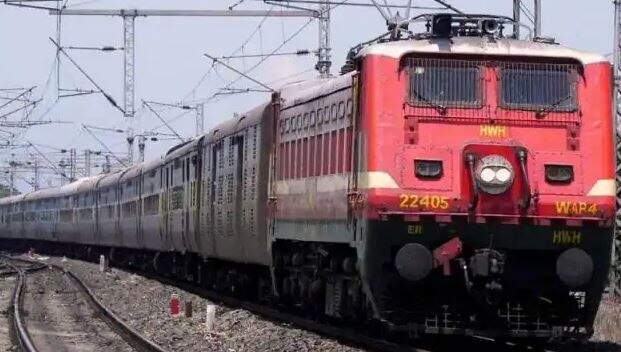 कोयला संकट: 670 ट्रेनें रद्द, रेलवे बोला-हमारे पास कोई विकल्प नहीं