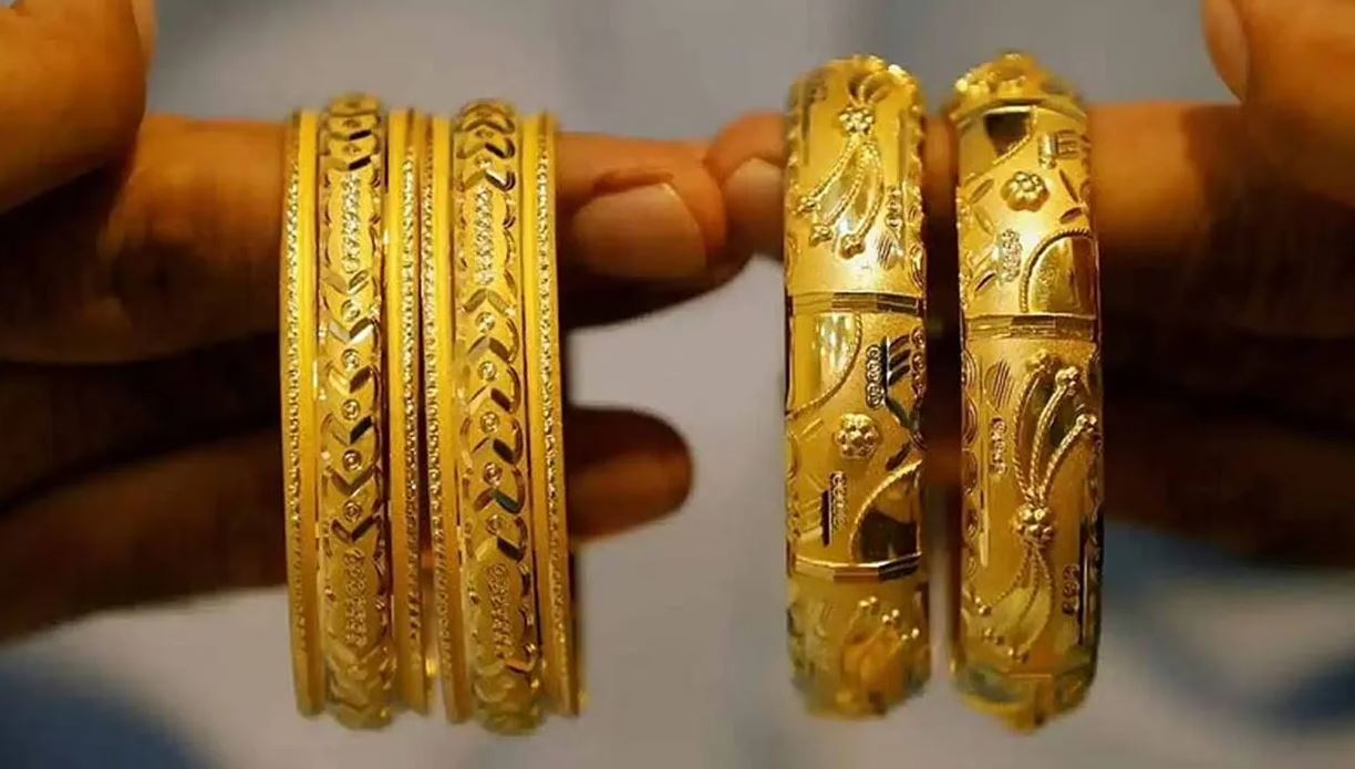 Good News: सोने चांदी की कीमत में भारी गिरावट, 1 रुपये में खरीद सकते हैं गोल्ड