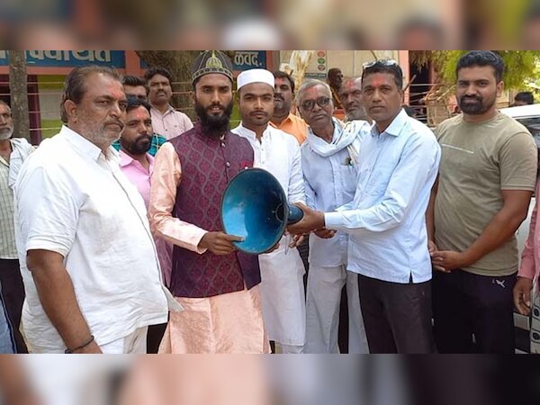 महाराष्ट्र के इस गांव में हिंदुओं ने मस्जिद में दान किया लाउडस्पीकर; जानें पूरा मामला