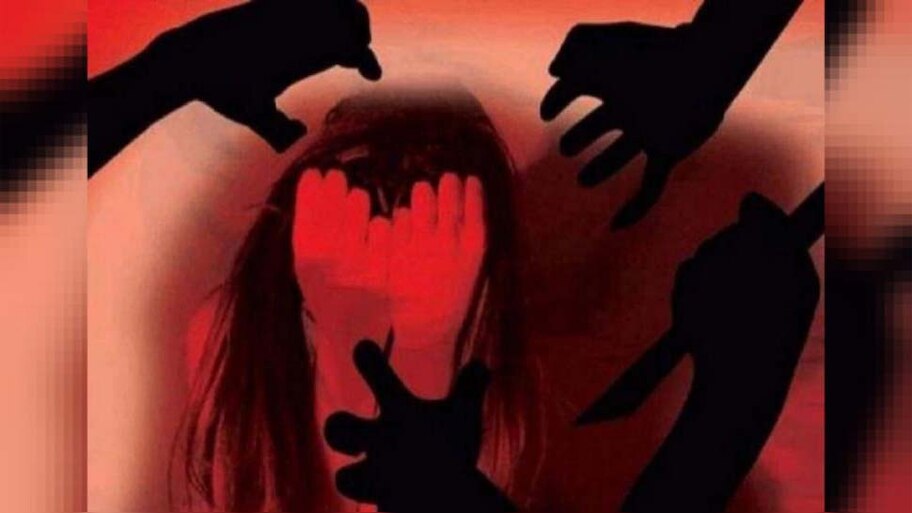 सामूहिक दुष्कर्म की शिकायत करने थाने गई थी नाबालिग; पुलिस वालों ने भी लूट ली अस्मत 