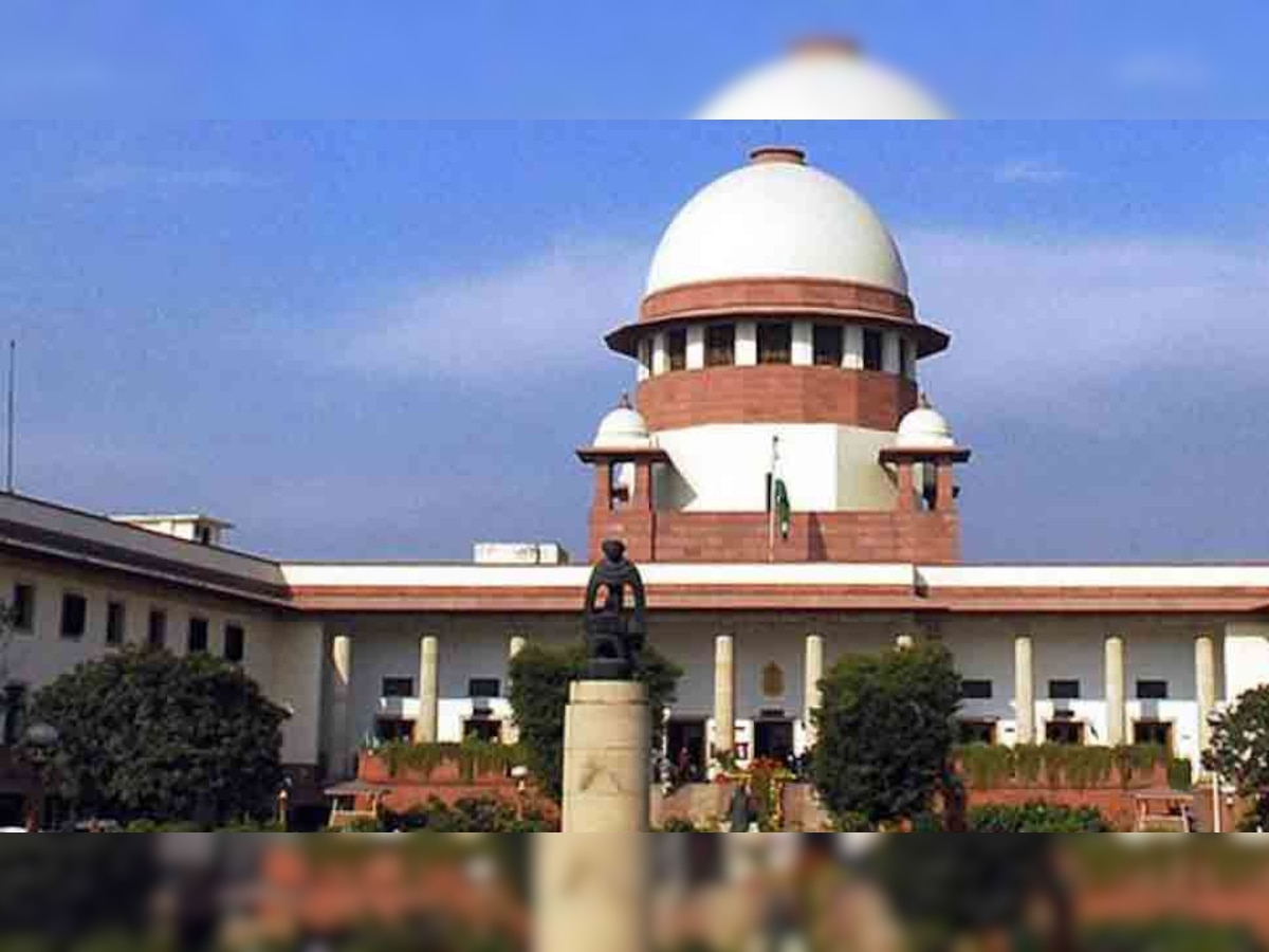 Supreme Court: कोर्ट ने वृद्धाश्रम से बुजुर्ग दंपति को निकालने का दिया आदेश, जानें क्या है वजह