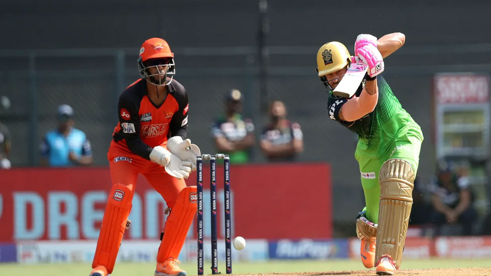 RCB vs SRH: बैंगलोर ने प्लेऑफ की ओर बढ़ाए कदम, हैदराबाद को 67 रनों से लगा दी पटक 