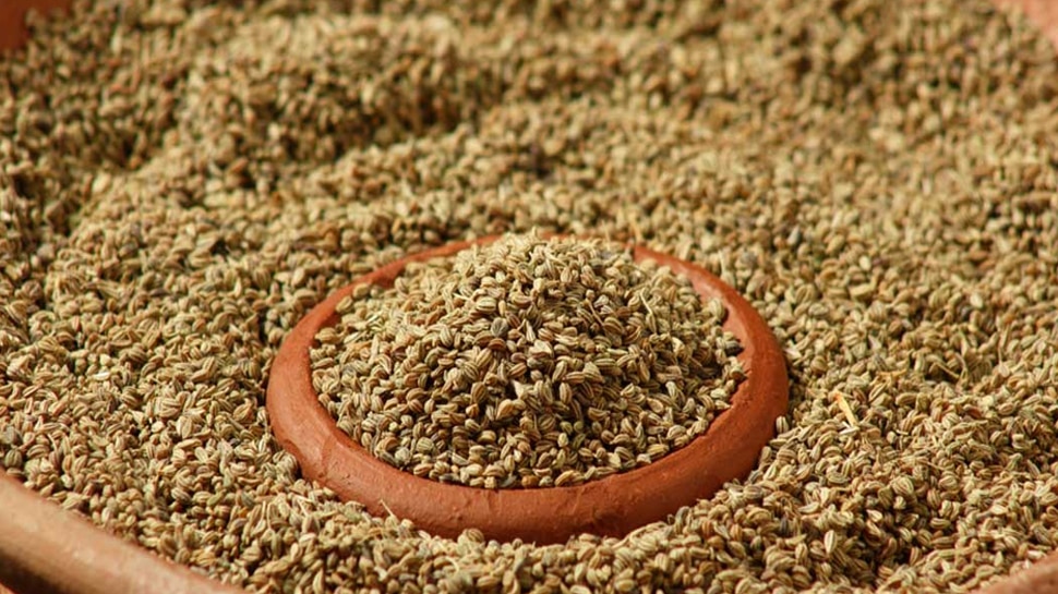 Ajwain benefits for indigestion and gas issue but pregnant women should