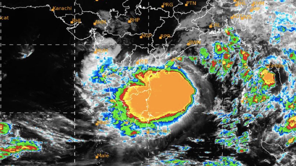 Cyclone Asani Live Updates Sever Cyclone Weak With In 16 Hours Predict ...