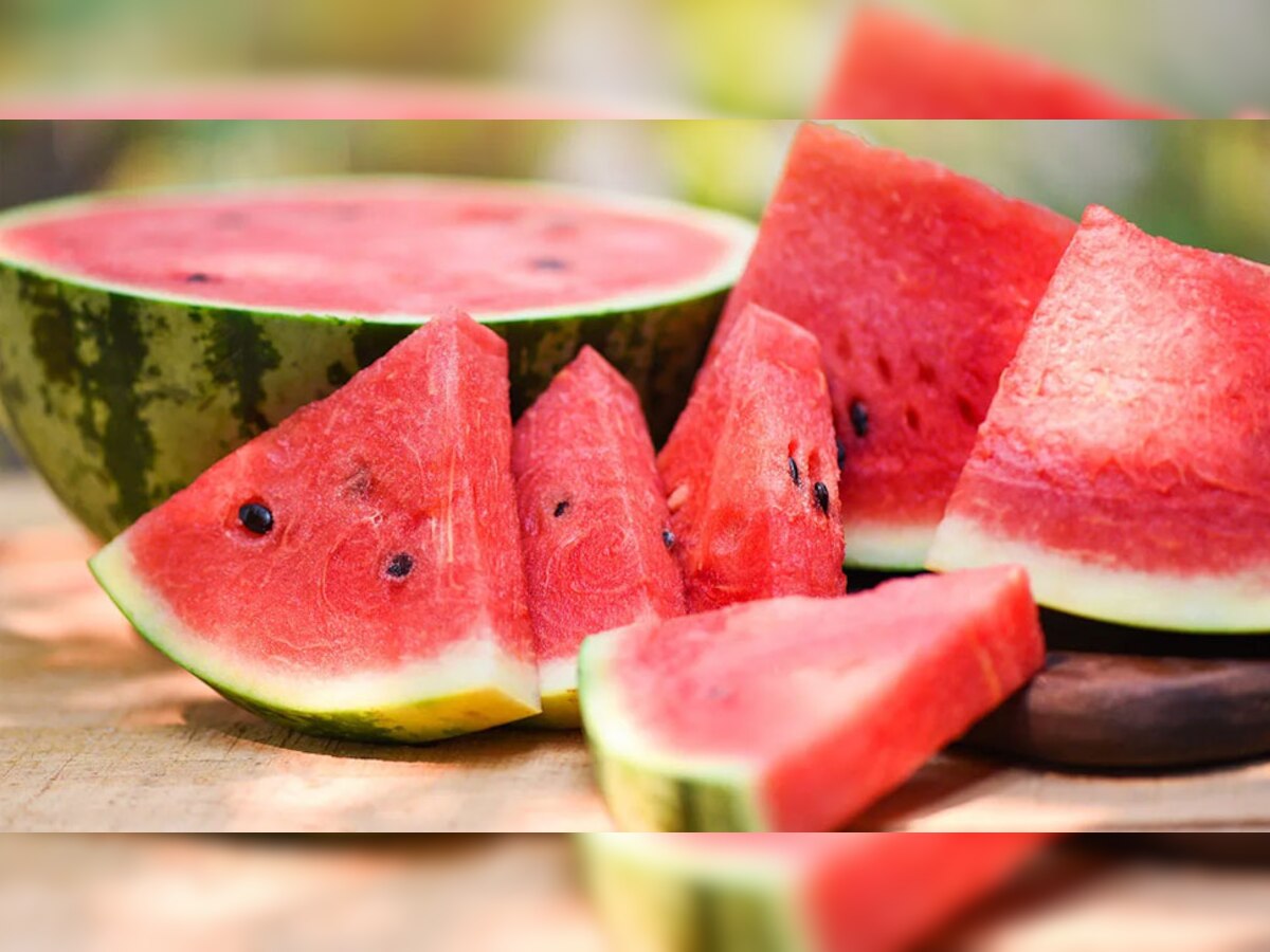 Red Watermelon: आसानी से कैसे करें लाल और मीठे तरबूज की पहचान? ये है सबसे आसान तरीका
