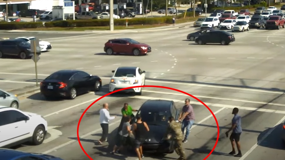 Shocking Video: कार चलाते वक्त अचानक बेहोश हुई महिला, फिर जो हुआ उसे देखकर दंग रह जाएंगे आप