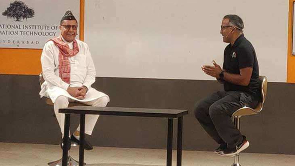 डॉक्टर सुभाष चंद्रा का IIIT में संबोधन; टेक्नोलॉजी और इंसान की उम्र रोकने वाली कंपनी पर कही ये बात डॉक्टर सुभाष चंद्रा का IIIT में संबोधन; टेक्नोलॉजी और इंसान की उम्र रोकने वाली कंपनी पर कही ये बात
