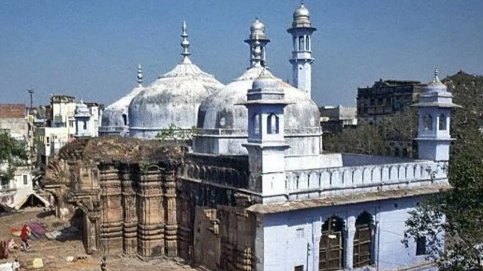 Gyanvapi Survey: मस्जिद के सर्वे में आज क्या रहा खास? हिन्दू पक्ष ने किया चौंकाने वाला दावा