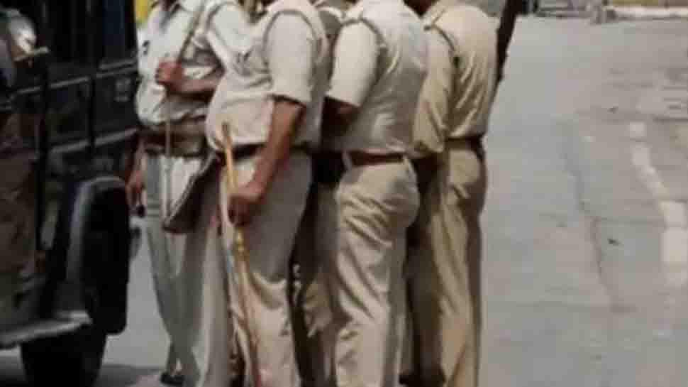 अलामती तस्वीर अलामती तस्वीर