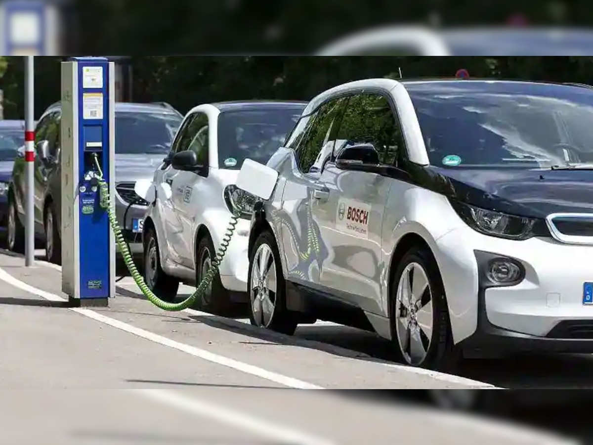 Knowledge News: इलेक्ट्रिक कार की बैटरी कितनी देर में होती है फुल चार्ज? जान लें ये जरूरी बात