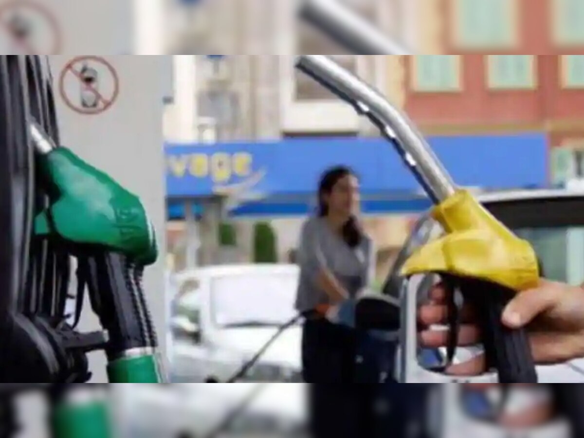 Petrol Diesel CNG price: यहां जानें सीएनजी के दाम बढ़ने के बाद कितना महंगा हुआ पेट्रोल-डीजल