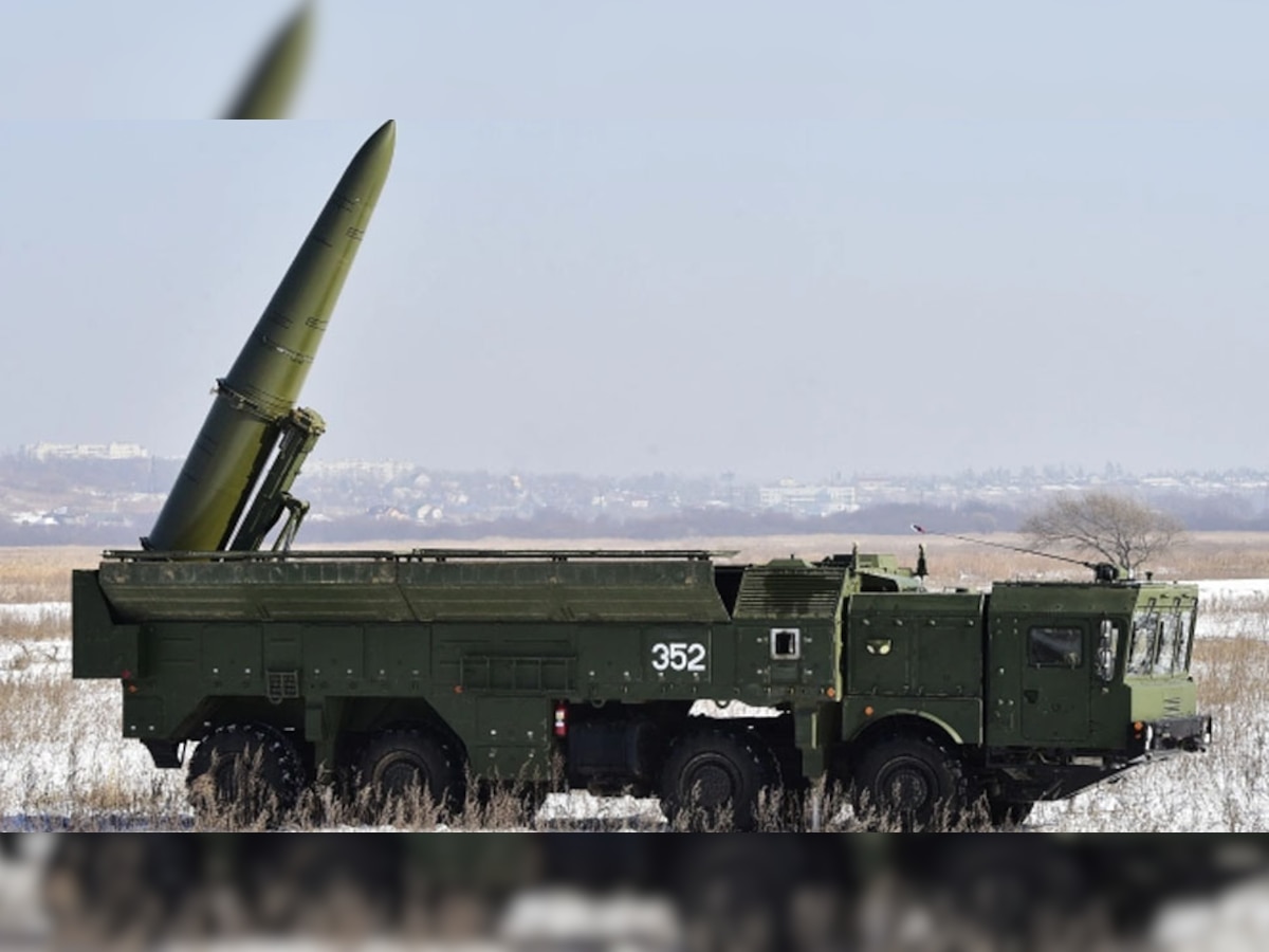 Russia Ukraine War: यूक्रेन के बाद अब इस देश को सबक सिखाने की तैयारी में रूस, बॉर्डर की ओर भेजीं खतरनाक परमाणु मिसाइलें