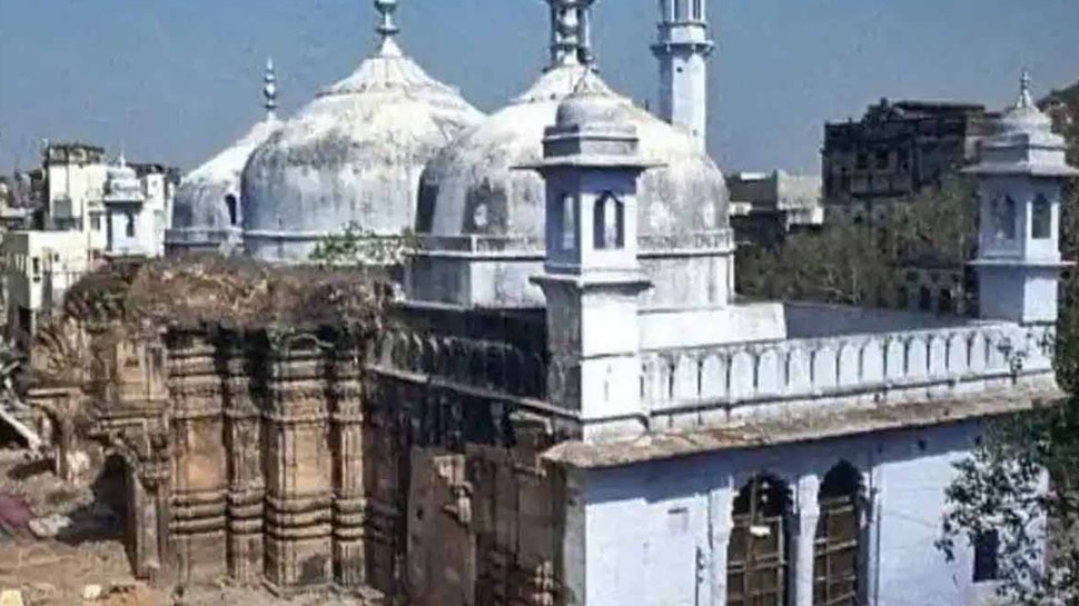 Gyanvapi Mosque Row: ज्ञानवापी मस्जिद में शिवलिंग मिलने पर बौखलाया AIMPLB, सरकार को दी ये धमकी