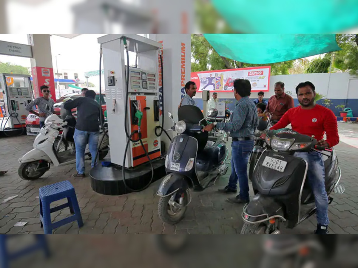 Petrol-Diesel Price: सीएनजी की महंगी कीमत के बीच कहां पहुंचा पेट्रोल-डीजल, चेक करें लेटेस्‍ट रेट