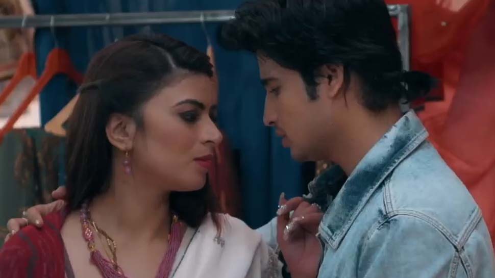 Soniya Rajput Sonia Singh Rajput crosses all limits in Charmsukh Saree Ki Dukaan ...