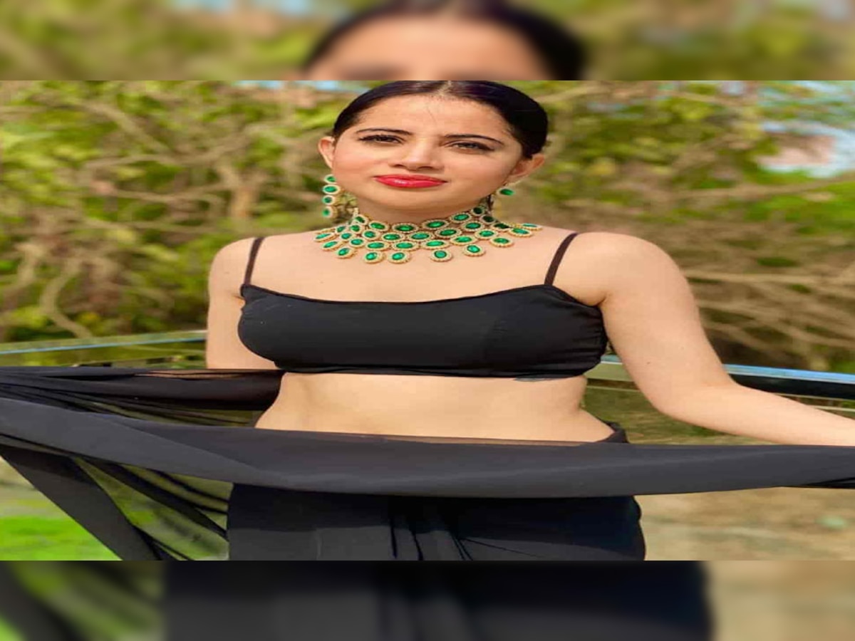 Urfi Javed Latest Photoshoot In Black Bikini Raising Temperature Of Social Media Fans Loved It