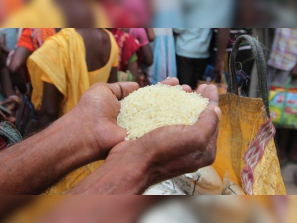 Ration Card: सरकार ने राशन बांटने के लिए नियमों में किया बड़ा बदलाव, 1 जून से होने जा रहा लागू